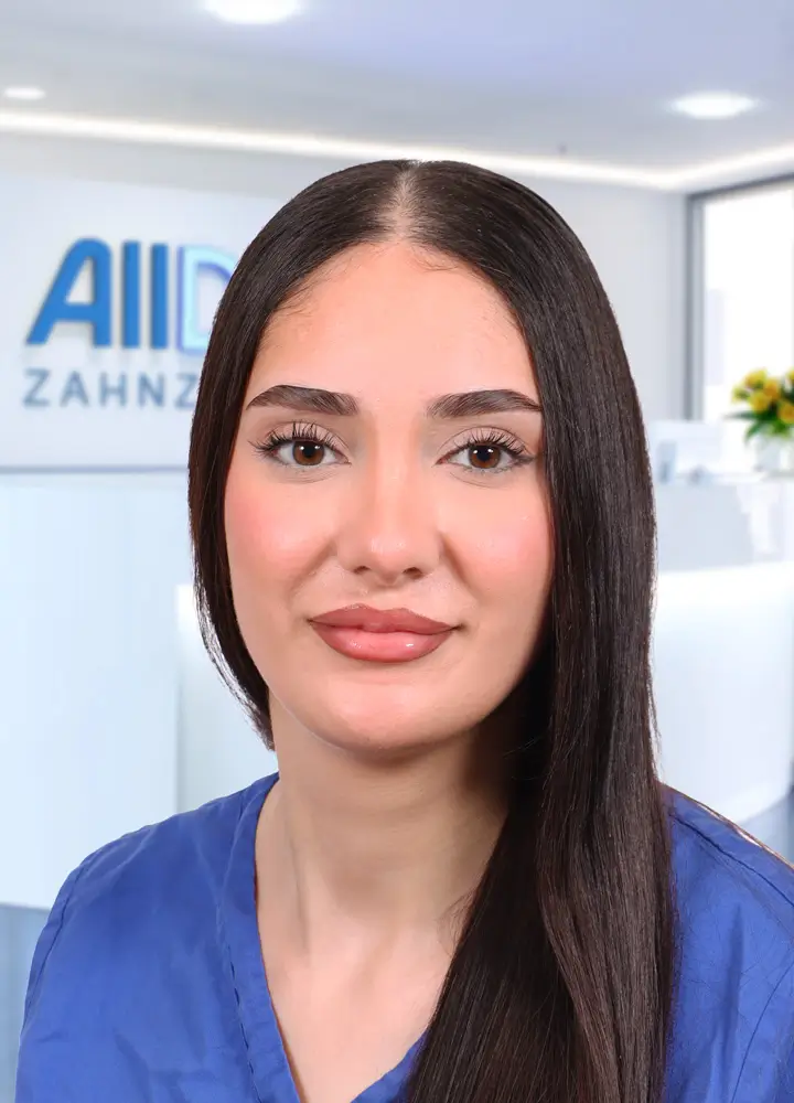 Portrait zahnmedizinische Prophylaxeassistenz Shahnas Haj (AllDent Bremen)