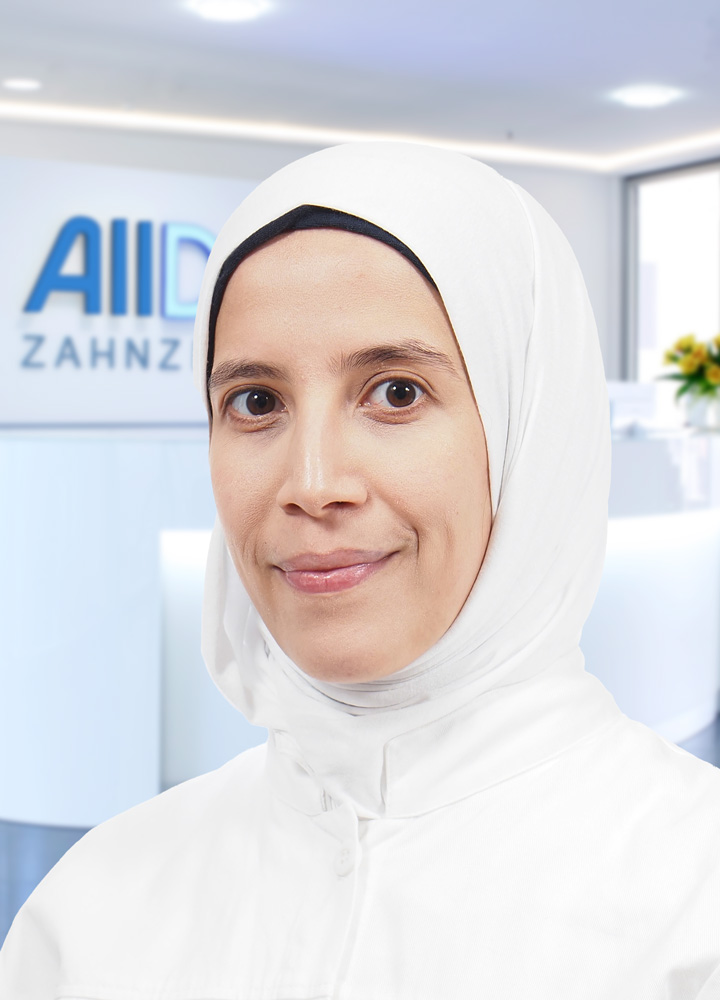 Portrait Zahnärztin Loubna Naili (AllDent Bremen)